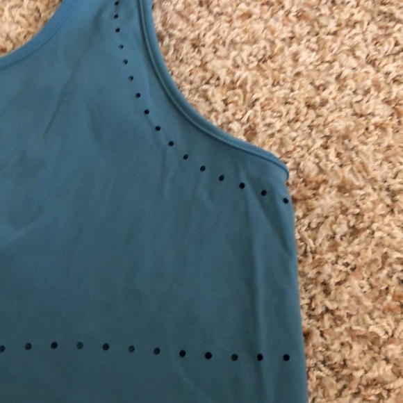 NWOT ECHT Crop Top - Picture 3 of 4